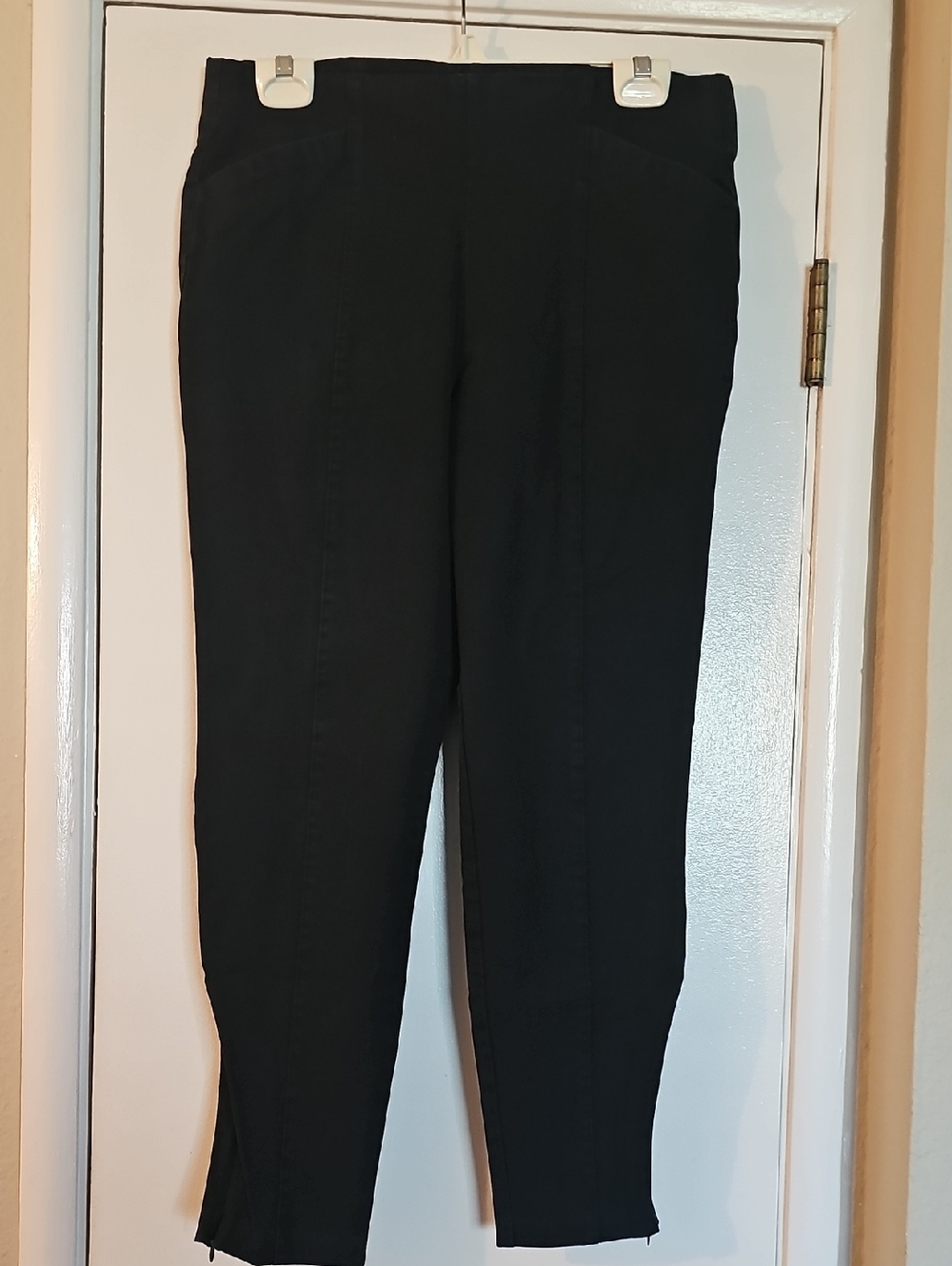 Old Navy Black Pixie Skinny Pants Tote 8